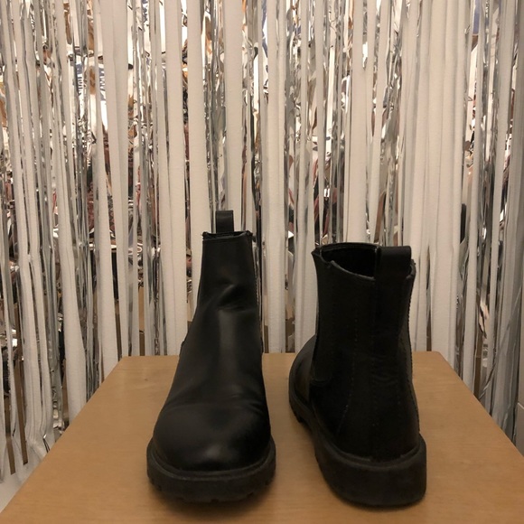 Black Chelsea Boot - Picture 2 of 4